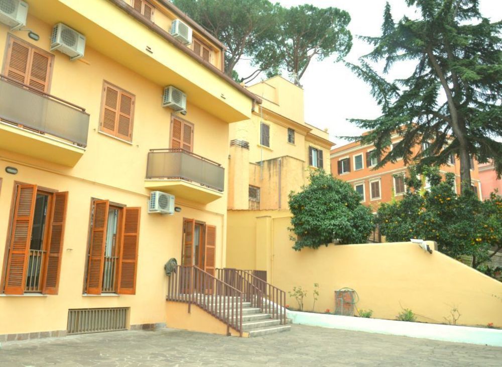 Bed and Breakfast Domus Getsemani Рим Экстерьер фото