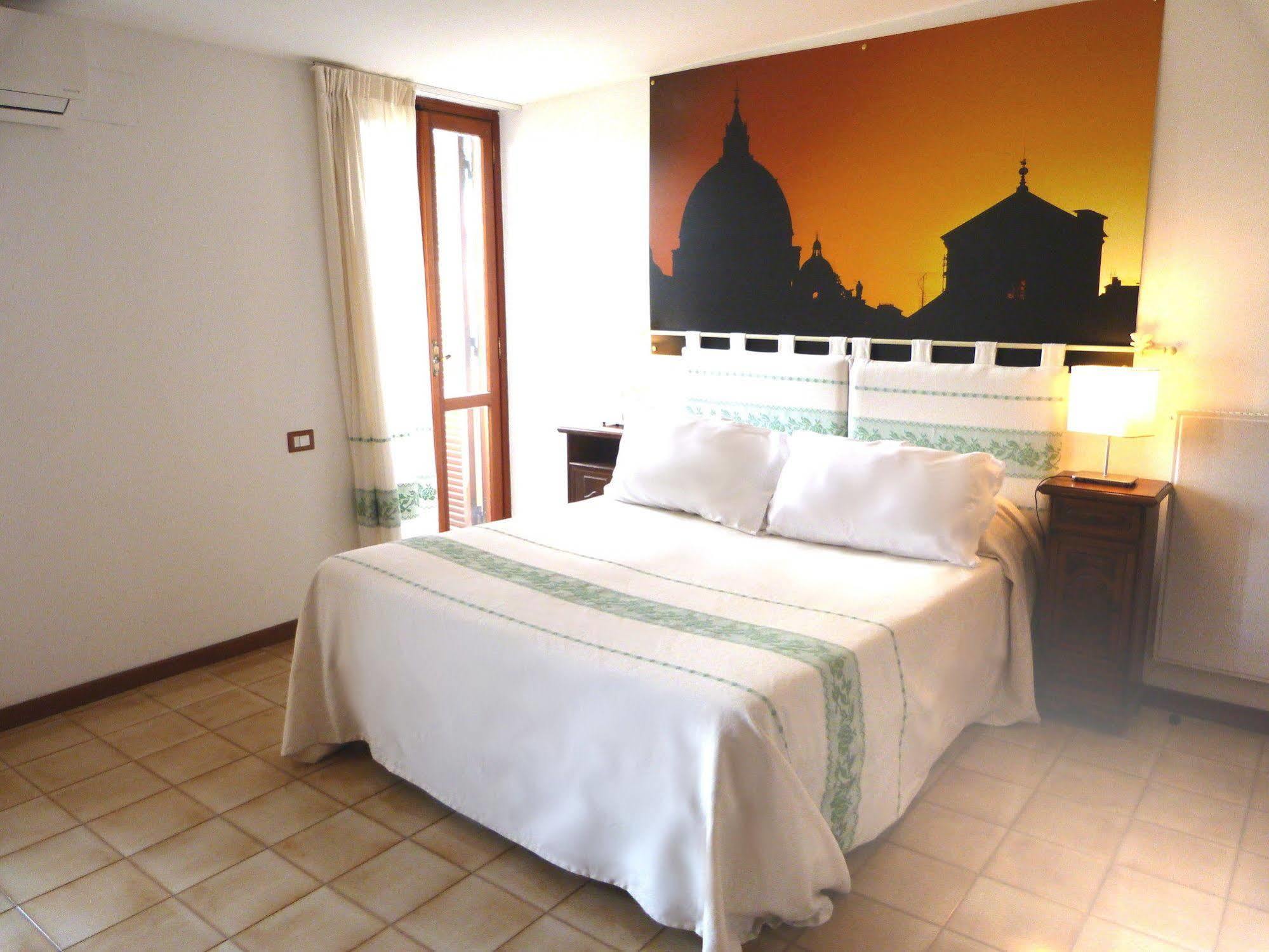Bed and Breakfast Domus Getsemani Рим Экстерьер фото